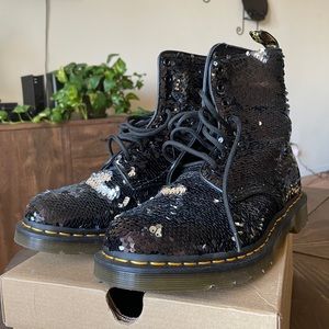 Dr. Martens 1460 Pascal, Black/Silver Sequin